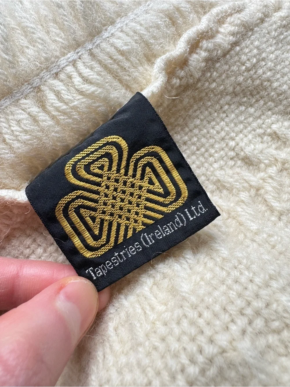Tapestries Ireland Helena Ruuth Ivory Cable Knit Fringe Throw Blanket Irish Wool